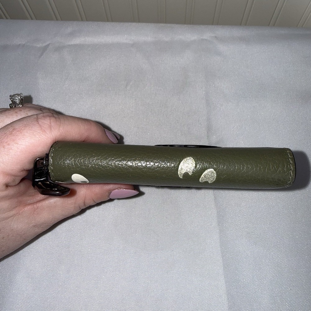 Coach Disney Snow White Olive Green Zip Around Wallet Spooky Eyes - Picture 3 of 14